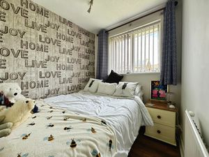 Bedroom 3 - click for photo gallery